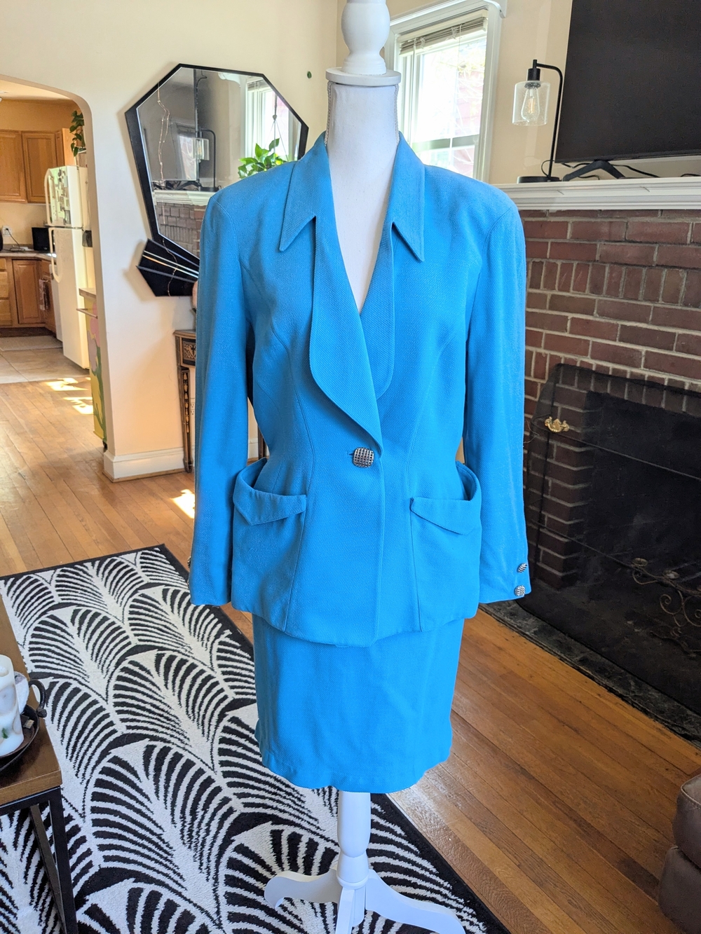 1980s Thierry Mugler Vibrant Blue Structural Wool Boucle Skirt Suit